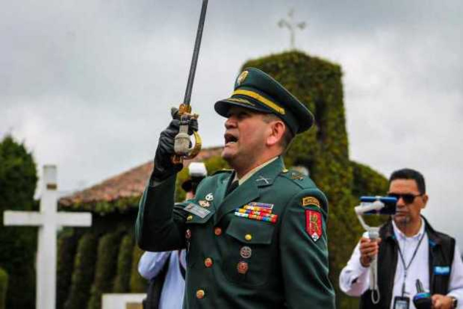 El coronel José Francisco Candela lleva 24 años en el Ejército Nacional. Será comandante del Batallón Ayacucho hasta la próxima semana. El coronel José Francisco Candela lleva 24 años en el Ejército Nacional. Será comandante del Batallón Ayacucho hasta la próxima semana.