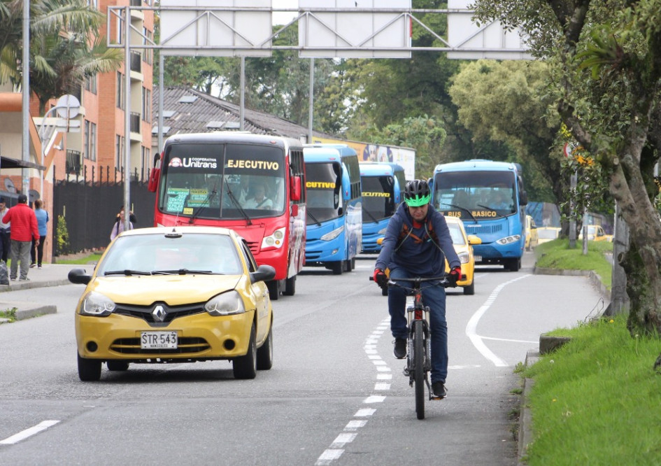 En el 2024, la buseta vale $2 mil 700, el microbús cuesta $2 mil 800 y el pasaje de Cable Aéreo es de $2 mil 700. En el 2024, la buseta vale $2 mil 700, el microbús cuesta $2 mil 800 y el pasaje de Cable Aéreo es de $2 mil 700.