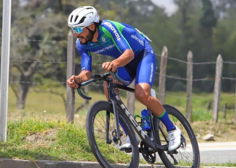 Juan Diego Hoyos, ciclista riosuceño. Juan Diego Hoyos, ciclista riosuceño.