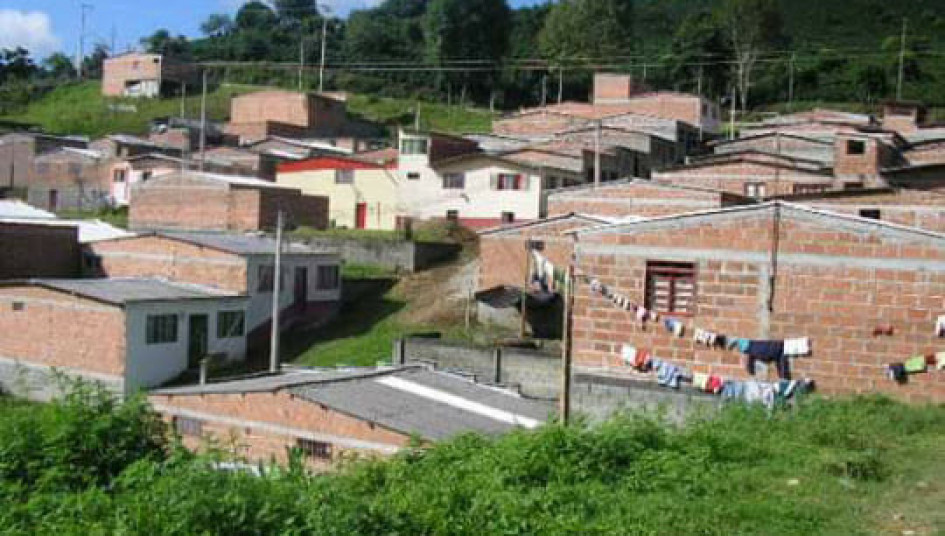 Los dos hombres vendían droga estupefacientes en el barrio Popular de Pácora (Caldas). Los dos hombres vendían droga estupefacientes en el barrio Popular de Pácora (Caldas).