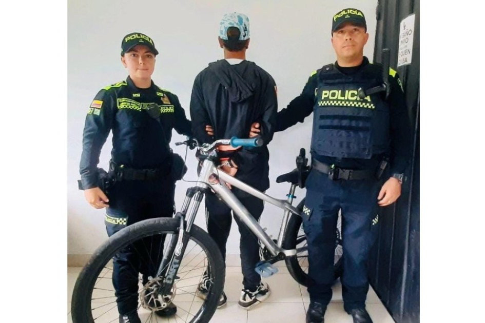 El hombre detenido por el robo de una bicicleta en Manizales. El hombre detenido por el robo de una bicicleta en Manizales.