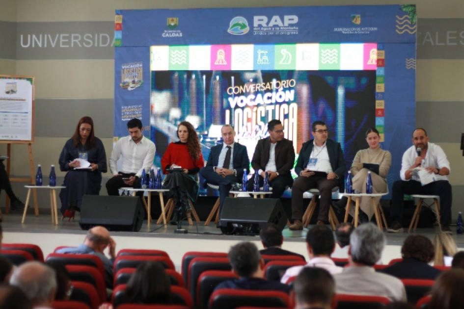 Conversatorio la vocación logística de Caldas