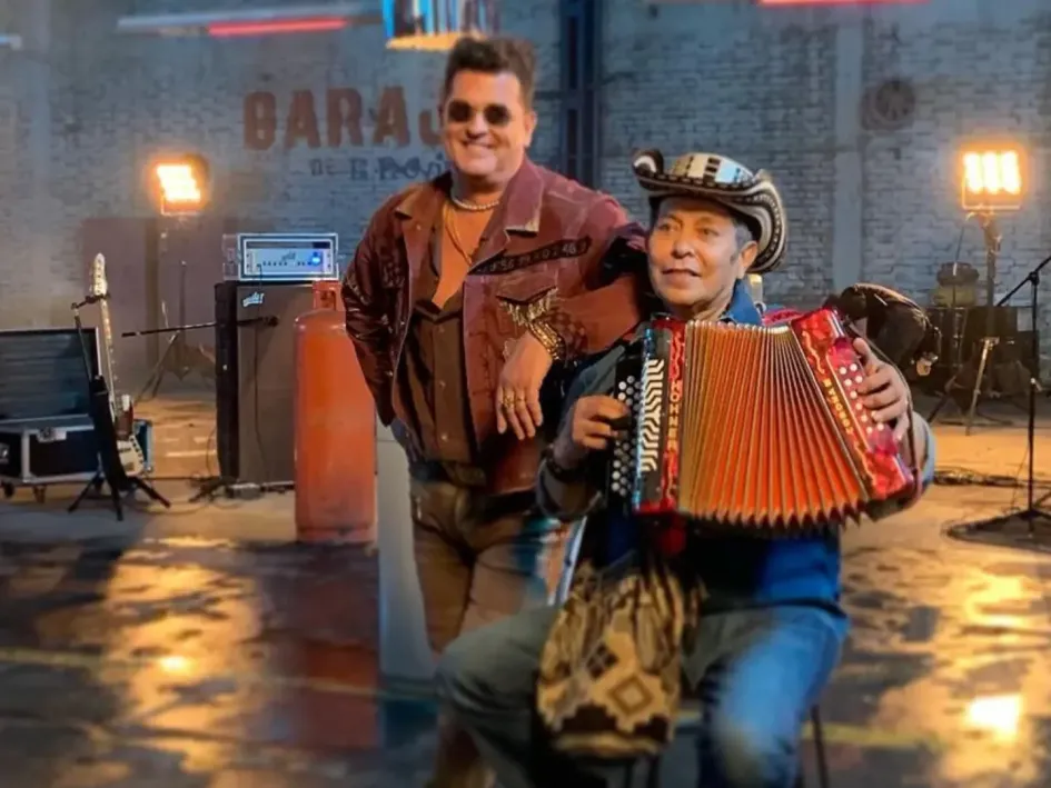 Carlos Vives con su acordeonero Egidio Cuadrado, quien falleció este lunes. Carlos Vives con su acordeonero Egidio Cuadrado, quien falleció este lunes.