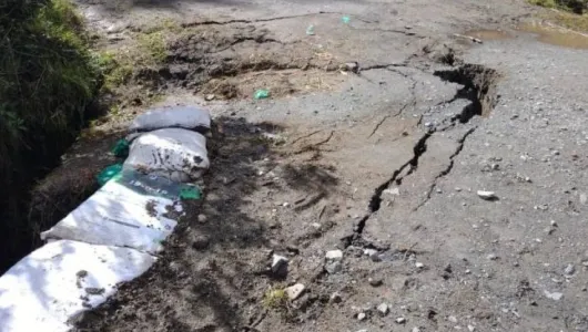 El Desquite, a 3.600 m.s.n.m. límite Caldas-Tolima, sufre por paso malo y falta de clases