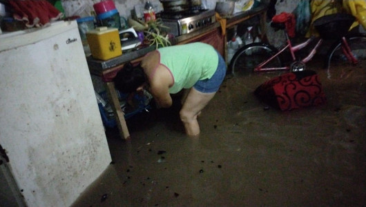 Ocho barrios de La Dorada (Caldas) resultaron inundados por fuerte aguacero de anoche