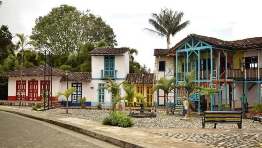 Borraron, para siempre, el mural del Pueblito Viejo en Aguadas (Caldas)