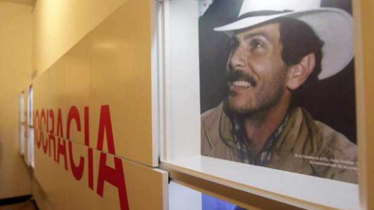 Ya van 33 años del asesinato de Carlos Pizarro Leongómez, quien había comandado la desmovilizada guerrilla del M-19, la cual el 9 de marzo de 1990 dejó las armas. Pizarro nació el 6 de junio de 1951.