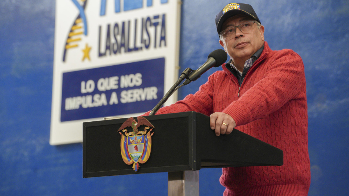 Gustavo Petro durante un acto público este viernes