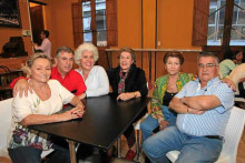 Amparo Castaño, Jorge Eduardo Aristizábal, Claudia Patricia Valera, Consuelo Quintero, Luz Estella Castaño y Miguel Ángel Llano. Amparo Castaño, Jorge Eduardo Aristizábal, Claudia Patricia Valera, Consuelo Quintero, Luz Estella Castaño y Miguel Ángel Llano.