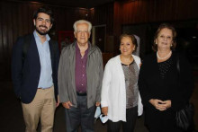 Víctor Jurado, Pablo Medina, Clara Inés de Medina y Elvira Escobar de Restrepo. Víctor Jurado, Pablo Medina, Clara Inés de Medina y Elvira Escobar de Restrepo.