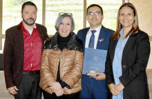 Gonzalo Taborda Ocampo, vicerrector de Investigaciones; Luisa Fernanda Giraldo Zuluaga, rectora encargada y Walter Antonio Arboleda Ruiz, docente investigador. Gonzalo Taborda Ocampo, vicerrector de Investigaciones; Luisa Fernanda Giraldo Zuluaga, rectora encargada y Walter Antonio Arboleda Ruiz, docente investigador.