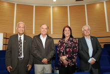 Óscar Gaviria Valencia, Albeiro Valencia Llano, Teresa González y Fabio Vélez Correa. Óscar Gaviria Valencia, Albeiro Valencia Llano, Teresa González y Fabio Vélez Correa.