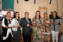 Fotos | Argemiro Idárraga | LA PATRIA Bibliotecarios homenajeados por la Secretaría de Cultura de Caldas. Andrea González, María Aleyda Trujillo, Jorge Hélmer Valencia, María Clemencia Rodríguez, Nery Henao y Yessica Ocampo.