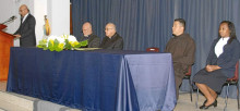 Padre Luis Aurelio Castañeda Verano, rector del colegio San Luis Gonzaga; padre Fernán Llano Ruiz, vicario general de la Arquidiócesis de Manizales; padre Alberto Llanos Castaño, presidente de Conaced Manizales y rector del LANS; padre Fray Ricardo Pimienta Arias, rector del colegio San Rafael y la hermana Ludys Lemos Mosquera, rectora del colegio Filipense.