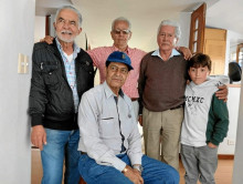 Carlos Osorno, Manuel Muñoz, Efraín Martínez, Gerardo Quintero y Jerónimo Franco. Carlos Osorno, Manuel Muñoz, Efraín Martínez, Gerardo Quintero y Jerónimo Franco.