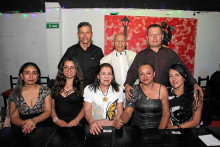Ángela Cetina, Daniela Salazar, Gloria Gutiérrez, Damaris Cardona, Francia Trujillo, Henry González, Nicolás Cardona y Carlos Montes. Ángela Cetina, Daniela Salazar, Gloria Gutiérrez, Damaris Cardona, Francia Trujillo, Henry González, Nicolás Cardona y Carlos Montes.