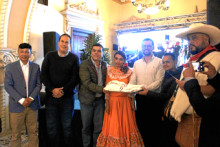 Recibimiento de vestuario del alcalde de Manzanares, Gerardo Augusto Osorio Duque. Recibimiento de vestuario del alcalde de Manzanares, Gerardo Augusto Osorio Duque.