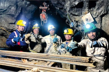 El viceministro de Minas, Giovanni Franco Sepúlveda, visitó el municipio de Marmato. Durante su visita, hizo un recorrido en las profundidades de la mina La Maruja que opera la empresa Aris Mining. Sus trabajadores expresaron gratitud ya que es la primera vez que un viceministro recorre los socavones de esta empresa.