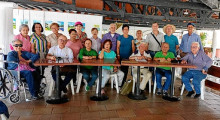 Grupo de asistentes a la reunión.