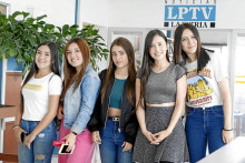 Valeria Sepulveda, Natalia Florez, Mariana Cuervo, Angela Jiménez y Sofia Rodríguez.