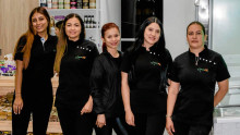 Viviana Valencia, Luz Aida Grisales, Valentina Arrubla, Natalia Rivera y Luz Adriana Giraldo, equipo de trabajo. Viviana Valencia, Luz Aida Grisales, Valentina Arrubla, Natalia Rivera y Luz Adriana Giraldo, equipo de trabajo.