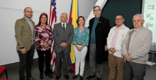 Juan Carlos Acevedo, Teresa González, José Germán Hoyos Salazar, Tatiana Gutiérrez Giraldo, Álvaro Gartner Posada, Fabio Vélez Correa y Ángel Maria Ocampo. Juan Carlos Acevedo, Teresa González, José Germán Hoyos Salazar, Tatiana Gutiérrez Giraldo, Álvaro Gartner Posada, Fabio Vélez Correa y Ángel Maria Ocampo.