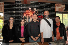 Karen Naranjo, Lina Montes, Alejandro Gaviria, Gian Lendi y Vinda Sari. Karen Naranjo, Lina Montes, Alejandro Gaviria, Gian Lendi y Vinda Sari.