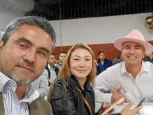 Jesús Edgar Ortiz García, exalumno y docente; Laura Catherine Castro Gutiérrez, abogada; y Juan Carlos Unda Rocha, egresado del Inem y periodista. Jesús Edgar Ortiz García, exalumno y docente; Laura Catherine Castro Gutiérrez, abogada; y Juan Carlos Unda Rocha, egresado del Inem y periodista.