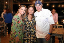 Paola Salazar Guevara, gerente de comunicaciones de Promigás; Gloria Matilde Hernández Clavijo, jefe de Comunicaciones Efigás; y Sergio Martin. Paola Salazar Guevara, gerente de comunicaciones de Promigás; Gloria Matilde Hernández Clavijo, jefe de Comunicaciones Efigás; y Sergio Martin.