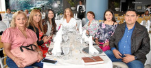 Lida Isabel Gómez Rodríguez, Niria Gómez, Valentina Martínez, Diana Marcela Gómez, Floralba Gómez, Lorena Otálvaro Gómez y Pablo César Gómez. Lida Isabel Gómez Rodríguez, Niria Gómez, Valentina Martínez, Diana Marcela Gómez, Floralba Gómez, Lorena Otálvaro Gómez y Pablo César Gómez.