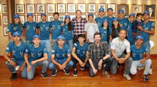 Dídier Alonso Chaparro, Luis Miguel Martínez, Jhon Ànderson Rodríguez, Jordan Tabares, Juan Pablo Vallejo, Juan José Amador y Alejandro Ruiz; Samuel Arias, Esteban Jaramillo, Johan Marcelo Lancheros, Juan Esteban Giraldo y Sergio Osorio; Marcela Alzate, Natalia Carmona y Sandra Narváez, más Jhon Jairo Narváez (director deportivo), Juan David Londoño (Secretario del Deporte) y Víctor Hugo Cubides (funcionario de la Secretaría). Dídier Alonso Chaparro, Luis Miguel Martínez, Jhon Ànderson Rodríguez, Jordan Tabares, Juan Pablo Vallejo, Juan José Amador y Alejandro Ruiz; Samuel Arias, Esteban Jaramillo, Johan Marcelo Lancheros, Juan Esteban Giraldo y Sergio Osorio; Marcela Alzate, Natalia Carmona y Sandra Narváez, más Jhon Jairo Narváez (director deportivo), Juan David Londoño (Secretario del Deporte) y Víctor Hugo Cubides (funcionario de la Secretaría).