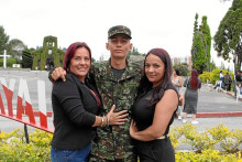 Fanny Berrio, Jesús Vásquez y Heliana Marcela Vásquez. Fanny Berrio, Jesús Vásquez y Heliana Marcela Vásquez.