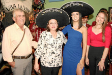 Fotos | Argemiro Idárraga | LA PATRIA Agustín Londoño Gómez, Flor Delia Arias Franco, Celeste Castro Arias y Daniela Vargas Arias.
