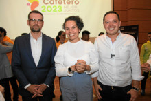 Fotos | Argemiro Idárraga | LA PATRIA Luis Carlos Velásquez, gobernador de Caldas, Astrid Viviana Rodríguez, ministra del Deporte, y Carlos Mario Marín Correa, alcalde de Manizales.