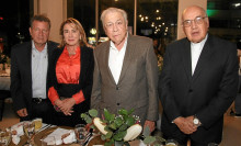 Felipe Venegas, Marcela Buitrago, Néstor Buitrago y Fernán Llano Ruíz, prebistero. Felipe Venegas, Marcela Buitrago, Néstor Buitrago y Fernán Llano Ruíz, prebistero.