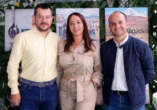 Hermán Quintero, Ana Feced Cañón, directora de comercialización de gás de Efigás; y Andrés Mauricio Grisales.