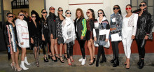 Elisa Montes, Mariana Paz Marín, Valentina Giraldo, Isabella Díaz, Kelly Martínez, Sara Gutiérrez, Yurany Arias, Emilly Macías y Michell Cuellar, modelos que hicieron parte de la pasarela. Elisa Montes, Mariana Paz Marín, Valentina Giraldo, Isabella Díaz, Kelly Martínez, Sara Gutiérrez, Yurany Arias, Emilly Macías y Michell Cuellar, modelos que hicieron parte de la pasarela.