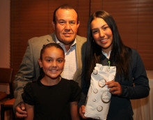 Camila Cardona, José Manuel Cardona y María José Cardona.