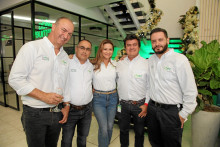 César Delgado, Fernando Ríos, Elizabeth Salgado, Iván González y Felipe Muñoz. César Delgado, Fernando Ríos, Elizabeth Salgado, Iván González y Felipe Muñoz.