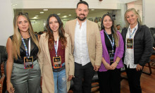Camila Zuluaga, Sofía Martínez, Juan Camilo Valencia, Luisa Fernanda Muñoz y Adriana Pacheco. Camila Zuluaga, Sofía Martínez, Juan Camilo Valencia, Luisa Fernanda Muñoz y Adriana Pacheco.