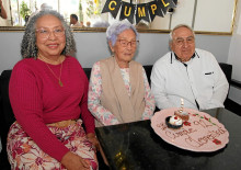 Rita Ortega y Hernando Ruiz Vásquez celebraron el cumpleaños 92 de Clementina Ortega Vásquez, con un almuerzo en el restaurante Sushi Time. Rita Ortega y Hernando Ruiz Vásquez celebraron el cumpleaños 92 de Clementina Ortega Vásquez, con un almuerzo en el restaurante Sushi Time.