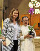 Marcela Escobar, directora de Manizales Más, y hermana Amanda Tangarife, vicerrectora Administrativa y Financiera. Marcela Escobar, directora de Manizales Más, y hermana Amanda Tangarife, vicerrectora Administrativa y Financiera.