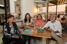 Beatriz Rojas, Marcela Vélez, Isabel Cristina Duque y Aníbal Bustamante. Beatriz Rojas, Marcela Vélez, Isabel Cristina Duque y Aníbal Bustamante.