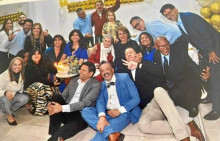 Ofelia Cardona de Avendaño en compañía de su familia. Su hija Amparo le celebró con diez días de anticipación su cumpleaños con una fiesta en Bogotá donde reside desde hace 26 años. Ofelia Cardona de Avendaño en compañía de su familia. Su hija Amparo le celebró con diez días de anticipación su cumpleaños con una fiesta en Bogotá donde reside desde hace 26 años.