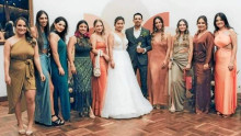 Compañeras de bachillerato de la novia. Compañeras de bachillerato de la novia.