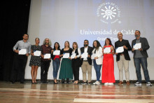 Docentes ocasionales que han alcanzado el grado tres en el escalafón: Sergio Arenas Guzmán, Paula Andrea Leguizamón Londoño, Juan Camilo Molina Cruz, Yeimy Paola Valencia Roncancio, Mónica Alejandra González Ramírez, Yolanda Medina Bermúdez, Germán Darío Herrera Saray, Sandra Milena Valencia, Carolina Valencia Mosquera, Diego Alonso Alzate Salazar y Marcelo Herrera González Docentes ocasionales que han alcanzado el grado tres en el escalafón: Sergio Arenas Guzmán, Paula Andrea Leguizamón Londoño, Juan Camilo Molina Cruz, Yeimy Paola Valencia Roncancio, Mónica Alejandra González Ramírez, Yolanda Medina Bermúdez, Germán Darío Herrera Saray, Sandra Milena Valencia, Carolina Valencia Mosquera, Diego Alonso Alzate Salazar y Marcelo Herrera González