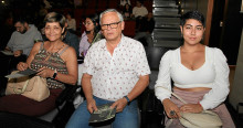 María Angélica Londoño, Hernán Marín y Salomé Ocampo. María Angélica Londoño, Hernán Marín y Salomé Ocampo.