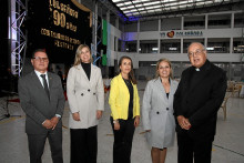 Carlos Alberto Flórez, Alexandra Restrepo, María Elena Quintero, Alexandra Jiménez y presbítero Fernán Llano Ruiz. Carlos Alberto Flórez, Alexandra Restrepo, María Elena Quintero, Alexandra Jiménez y presbítero Fernán Llano Ruiz.