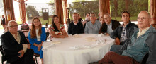 José Eduardo Echeverri, María Ximena González, Natali Ramírez, Fernando Toro, Santiago García, Juan Eduardo Zuluaga Perna, Julián Sánchez y Alberto Salazar. José Eduardo Echeverri, María Ximena González, Natali Ramírez, Fernando Toro, Santiago García, Juan Eduardo Zuluaga Perna, Julián Sánchez y Alberto Salazar.