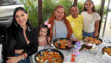 Dalia Rodríguez, Julieta Loaiza, Valeria Hincapié, Huber Giraldo y Valentina Giraldo.